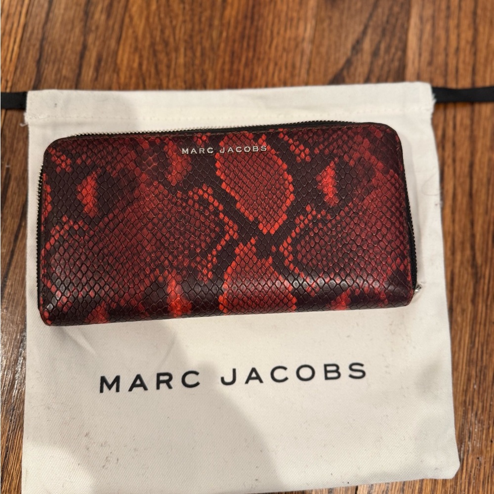 Marc Jacobs Red Key Card Holder Exotic Design